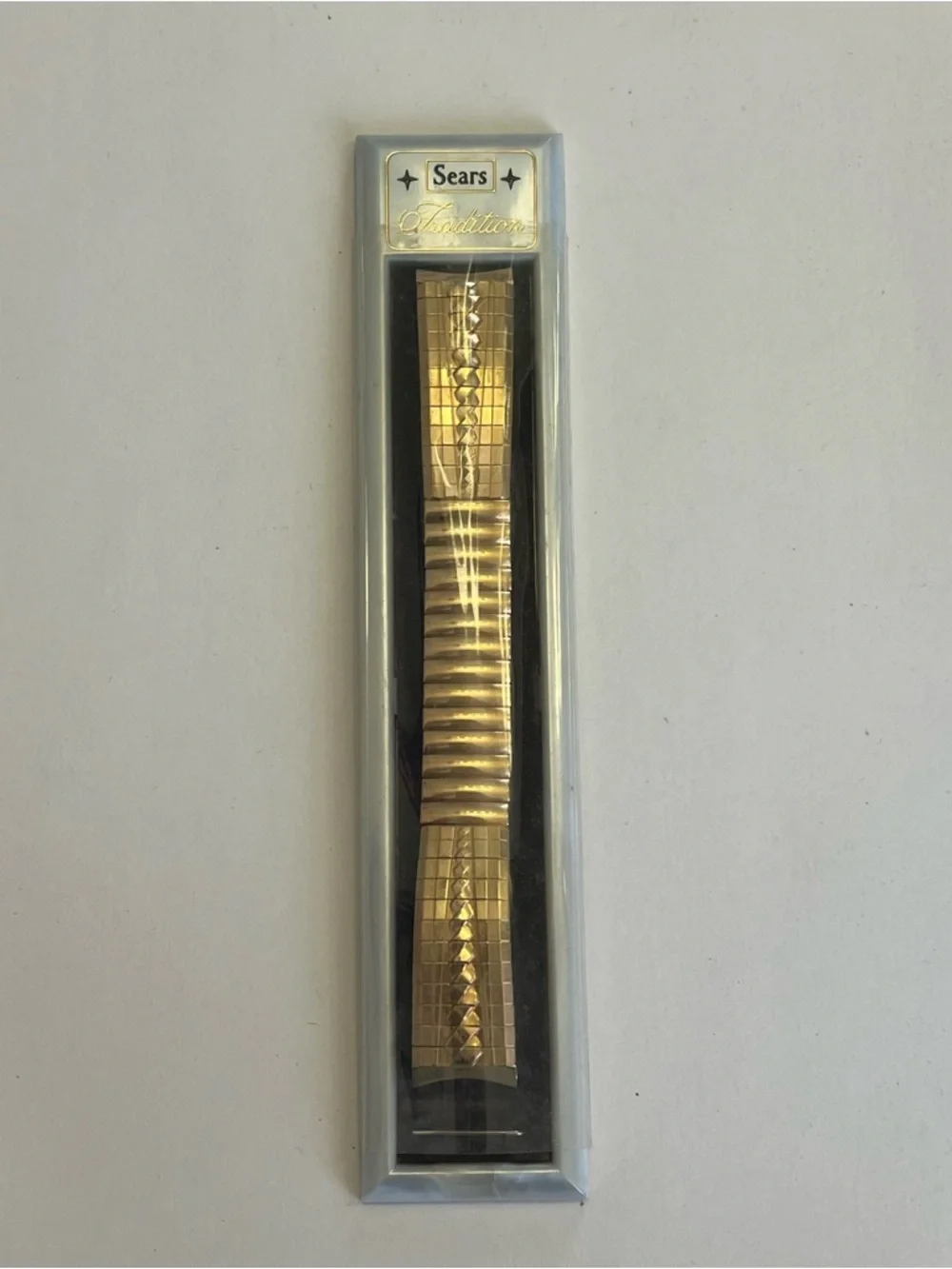 Vintage Sears Tradition Adjustable width goldtone watch bracelet, Box And Manual